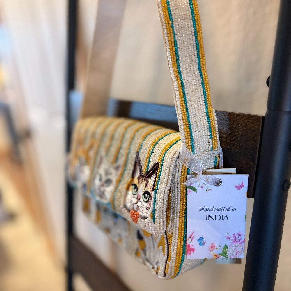 Beaded Cat Shoulder Bag in Cream and Multicolor - Picture 4 of 8